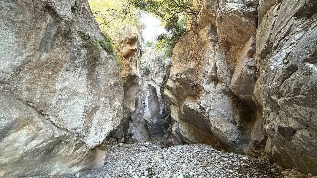 Hatay’da Sarıseki Kanyonu Sessizliği Gömüldü: Sular Gitti, Taşlar Kaldı! 5
